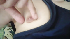 Gangbang straight: Polykání Leony ukazuje chcaní a masáž bradavek