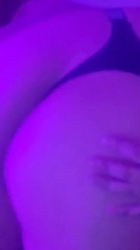 19-jähriges college-mädchen fickt mit ihrem tanga an der seite, ich komme in ihre enge muschi