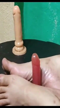 Gresopio Robienie foot fetysz z Dildo 3