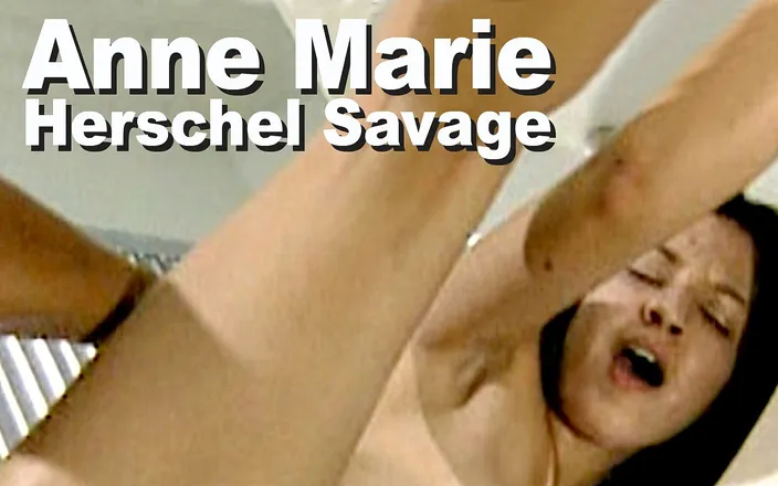 Edge Interactive Publishing: Anne Marie &amp; Herschel Savage svlékli ošukaný výstřik