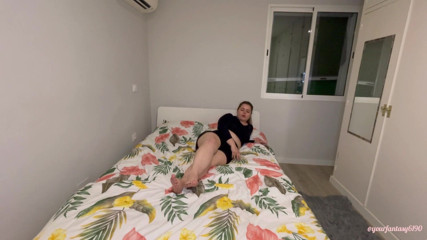 Your fantasy studio: Farting in short leggings 2 (custom)
