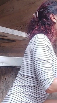 Scopata con la figa nel bosco