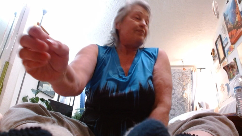 dawnskye1962: 1376 Eu fiz Mason cheirar minhas meias
