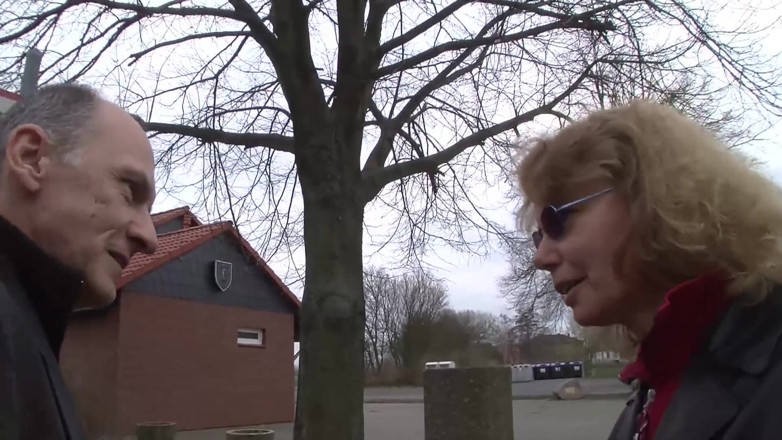 Mature Climax - 100% Mature Videos: Visiting his female friend goes better than expected