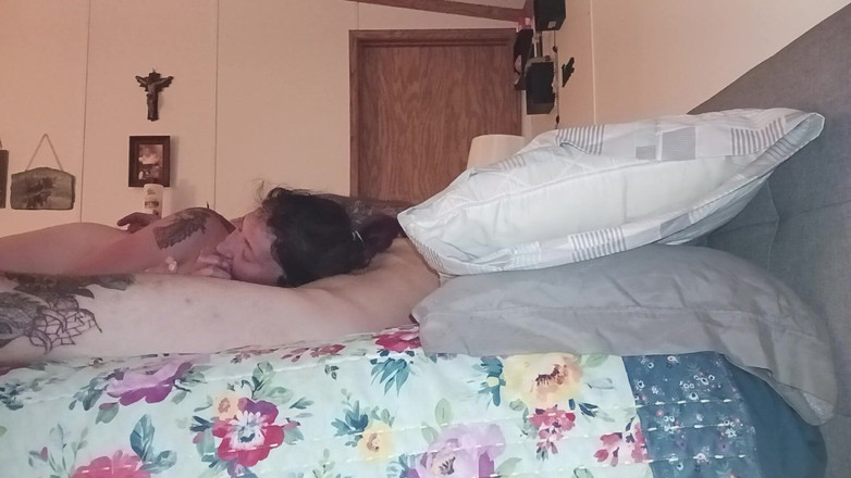 Satin Lady: Saténová dáma je ošukaná a vycpaná Jrocks Dickem