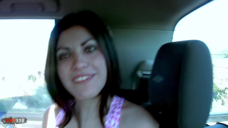 MMM100 Solo: Vania Rodriguez : entretien vidéo sexy avec Vania Rodriguez