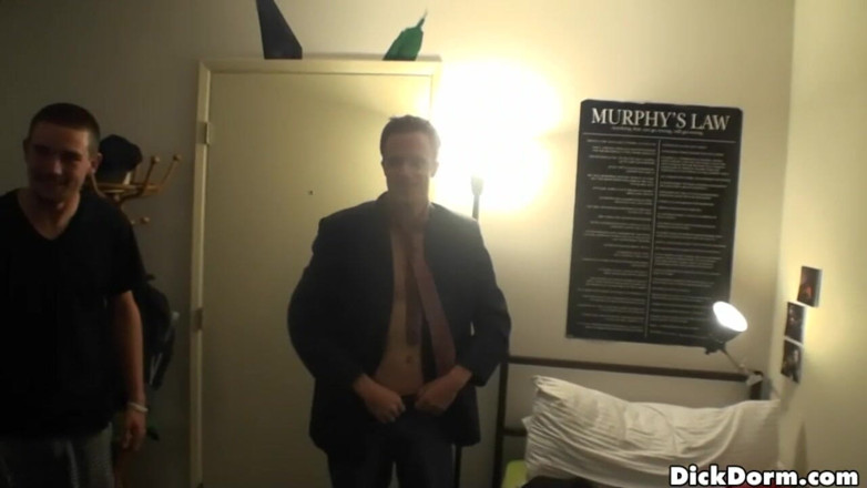Reality Dudes: Reality Dudes - Every College Guy That Wants to Join a...