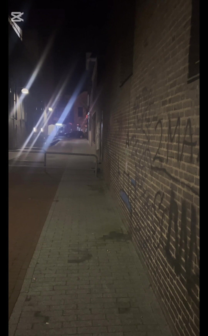 Riskiedik: Offentlig Dickflash Kollektion