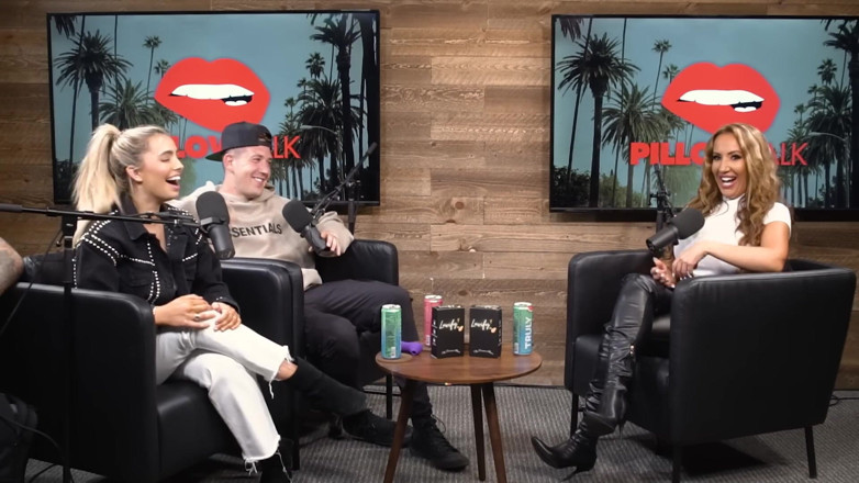 Pillow Talk: P*rnstar Richelle Ryan nfl oyuncularını ortaya çıkarıyor