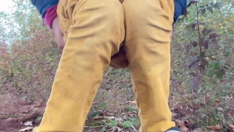 sweethanajapanese: Злив води на яблуневому саду