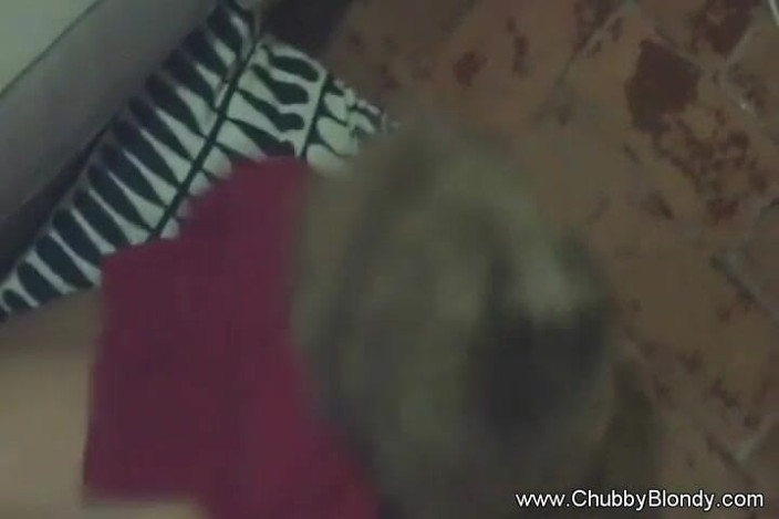 Chubby Blondy: Knubbig fru och hennes sexlust