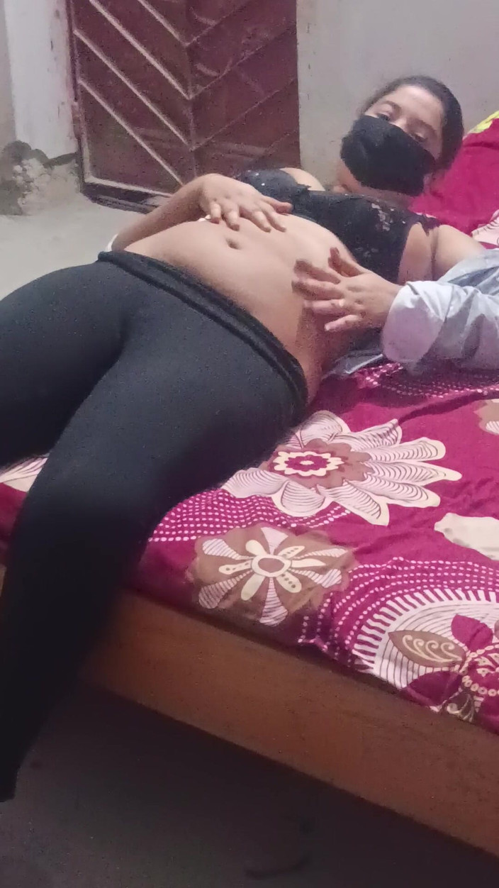 Taniyaxx: Rakaman video xxx bangla tajuk