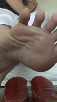 You Crave It Every Day: Sniffing My Feet and Cumming in Your Pants!