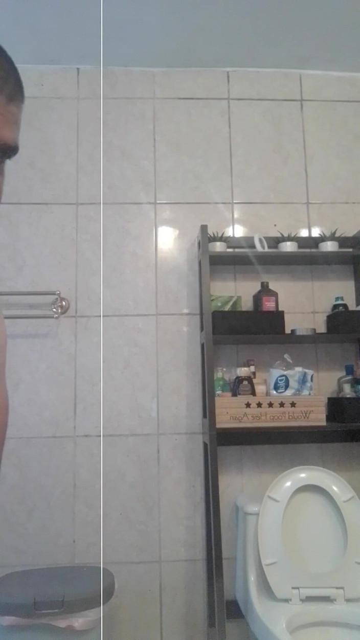 Chubbytits16: Brincando comigo mesma porque ninguém quer esse gordinho virgem