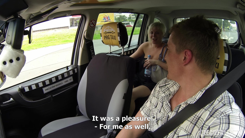 Czech Taxi: Natürliche muschi-Geyser