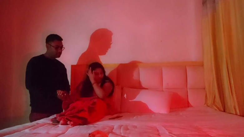 Roshni Thakkar: Švagrová svedena jejím bratrem v jejím domě