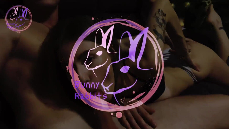Bunny Rabbits: Un amica vuole un cazzo mentre suo marito è al lavoro -...