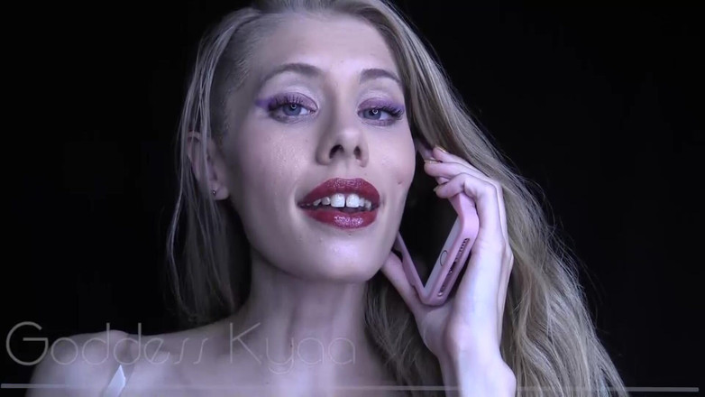 Kyaa Chimera: Dominação telefônica ignora