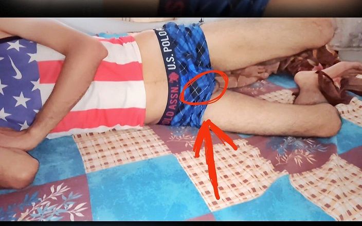 Desi__Panda: Kontol raksasa bu guru gay india