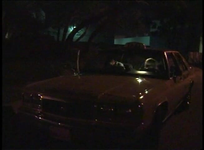 VOP Porno: Rubia taxista consigue su coño destrozado