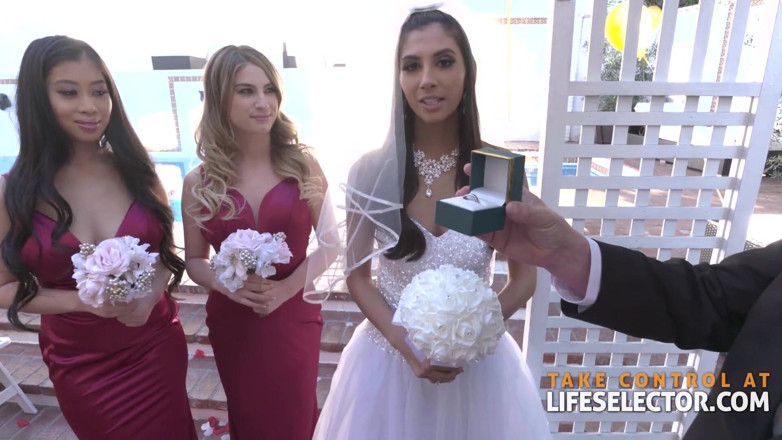 LifeSelector: เย็ดเจ้าสาวของมึง Gianna Dior กับเพื่อนเจ้าสาว Kristen Scott และ Jade Kush