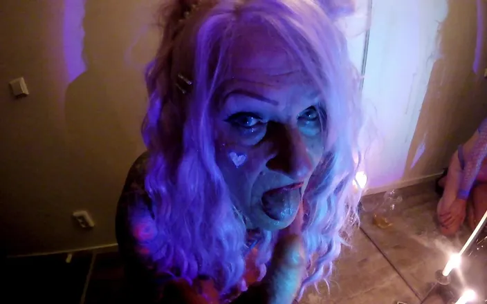 NaomiPerv: Smack a Bitch up Even if You Are the Bitch...