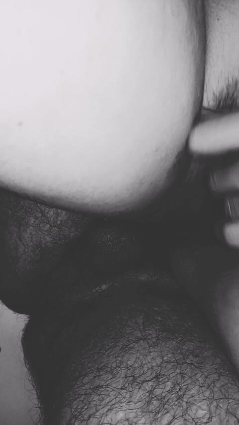 Sanayababhi: Me aí está me vendo um carro que vai me...