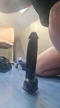 Succube_lilith: Lilithia scopa un mostro!