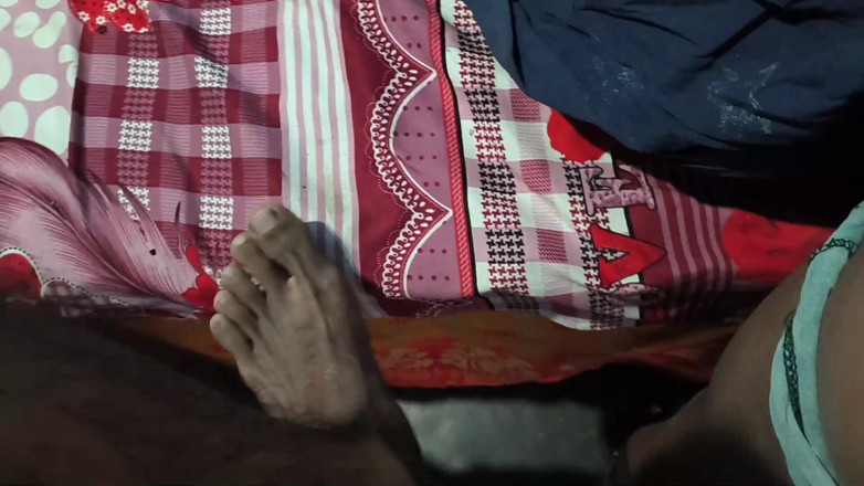 Indianfucker18: 德西妻子性特写阴户