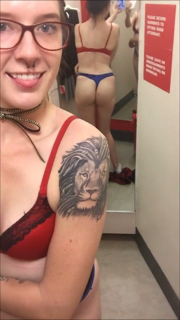 Missellie8: Sborra nel camerino pubblico