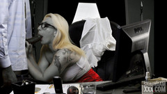 Shaundam: Hrănește-mă cu pula aia porno