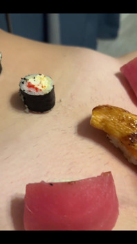 De quel type de plats mangez-vous des sushis ? Tu veux les manger de moi ?