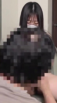 Pure Amateur. Muka dan badan comel, dibayangkan oleh pertemuan kasar yang membuatkannya sesak nafas - part2