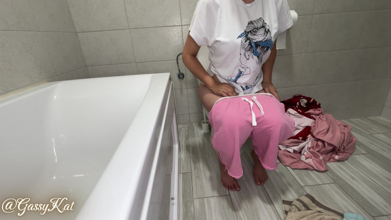 GassyKat: Il bagno quotidiano episodio 29