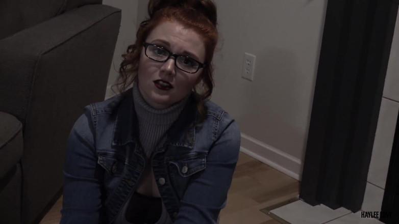 Haylee Love: Poison Ivy face din Robin sclavul ei, partea 4