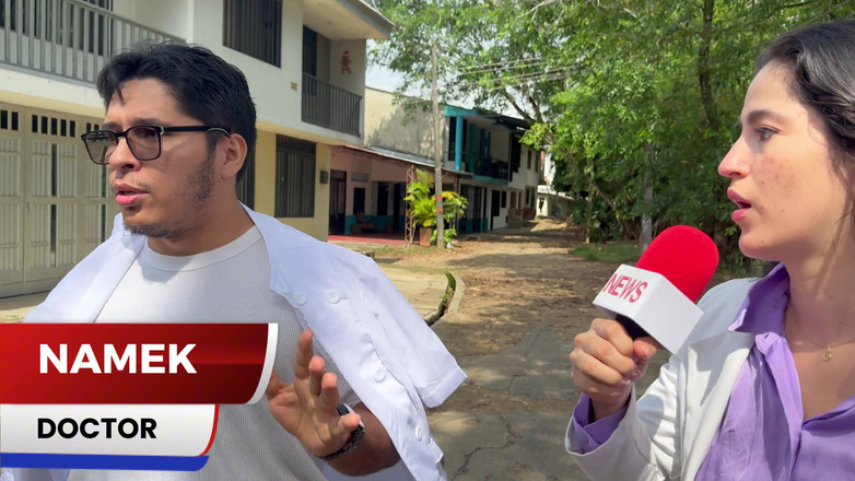 NamiQseiiin: セクシーな記者がニューススクープのために激しくセックスされる!