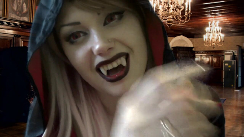 Goddess Misha Goldy: Dangerouse Vampir bestraft und melkt deinen schwanz