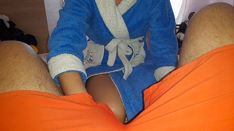 Audrey: Masukin lidahmu itu ke pekerjaanmu