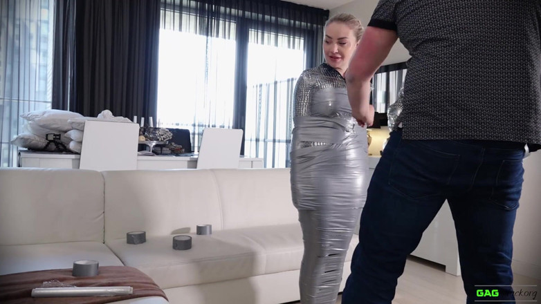 Gag Attack: Aubrey - Custom mummification