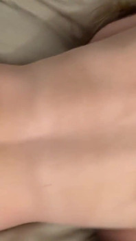 Fitness-modell aus dem fitnessstudio nimmt 3 heiße cumshots
