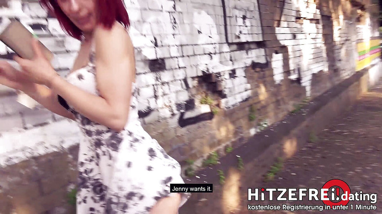 Hitzefrei: Němka Jenny šukala venku, zatímco auta jedou část 1