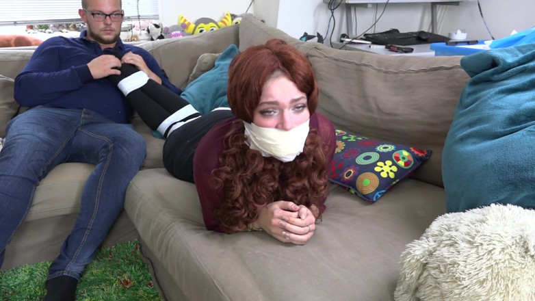 Restricting Ropes: Luna Grey - chica cachonda amordazada atada, cosquillas amordazadas