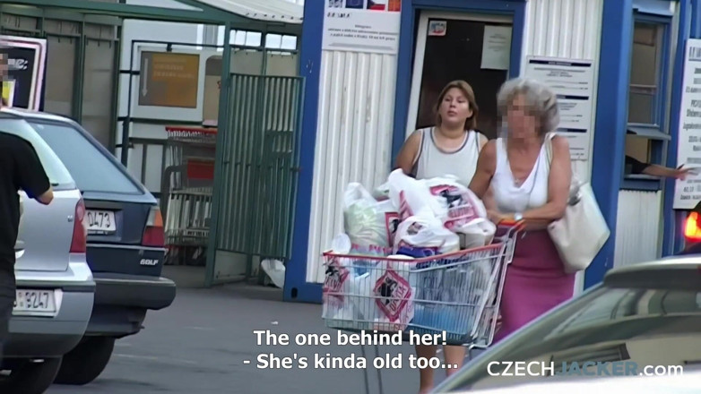 Czech Jacker: Czech Jacker 15: Bezczelna podróż do domu - jej strój odwrócił głowy
