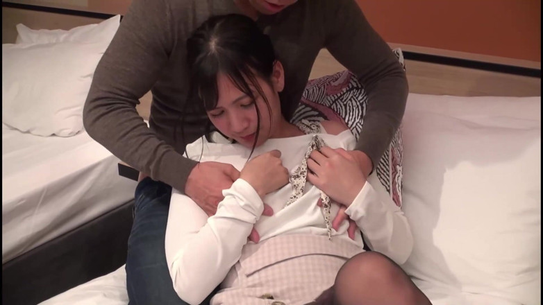 EAGLE Global: Picking up Chicks! - She Spazzes and Is Always on the...