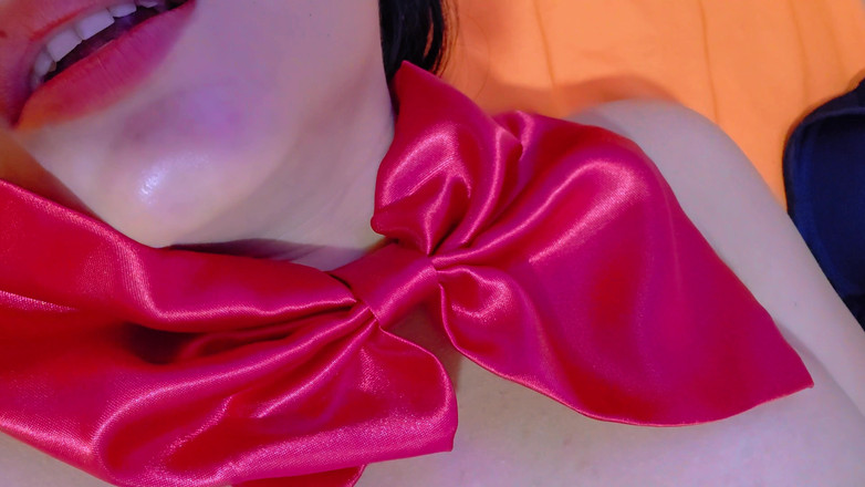 InsaciableX: Çok ve evde yalnızım! Şu anda beni sikecek birine ihtiyacım var - ıslak...