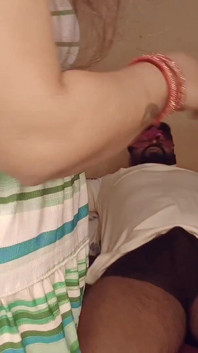 Antes de la noche de bodas, Bhabhi dio entrenamiento a cuñado para irse