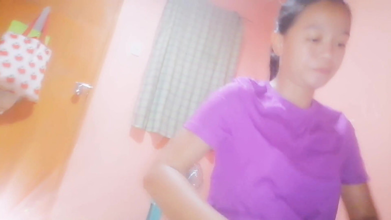 Arramia: Gelangweilte ehefrau trifft zufälligen typen, um zu hause zu ficken