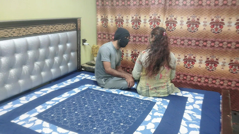 Pakistani CoupleX: Pembantu rumah tangga India dientot habis-habisan saat istrinya pergi ke...