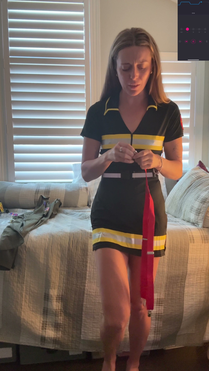 Nadia Foxx: Halloween Costume Try on