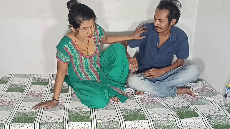 Desi Bhabhi Neha: Tang Utha kay chodo 印度妻子要求深插阴户